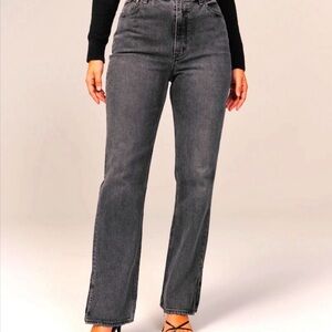 Abercrombie Curve Love 90s Ultra High Rise Straight Jeans